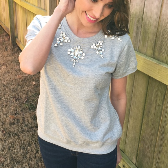 Must go! Jewel Front sweatshirt top - Picture 1 of 2