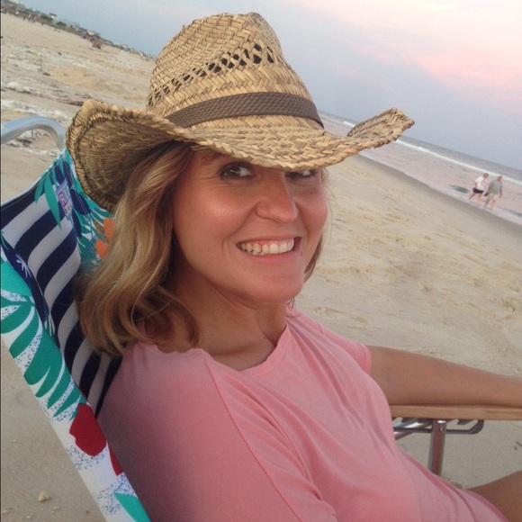 Meet your Posher, Jackie - Picture 1 of 1