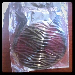 Beautiful round dangle earrings