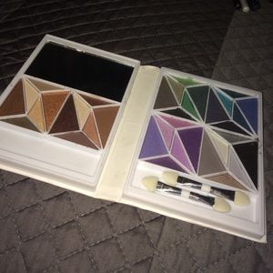 ELF geometric eyeshadow book