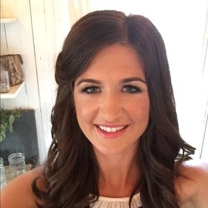 Meet your Posher, Mallory