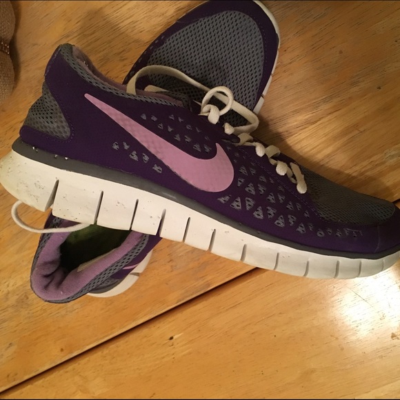 Nike Purple Running Shoes