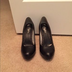 Candies, sz 7, black heels