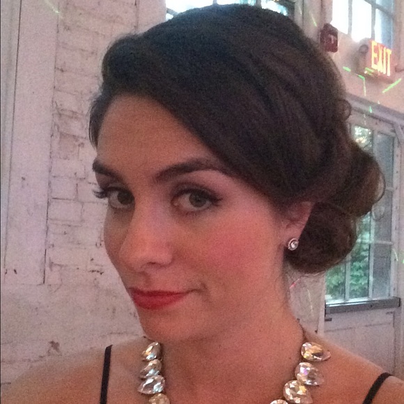 Meet your Posher, Krista - Picture 1 of 1