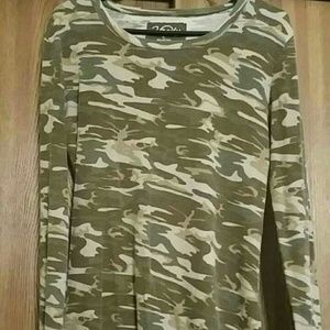 Vanity camo long sleeve shirt