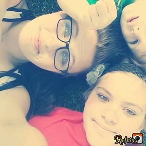 Meet your Posher, Han-esha