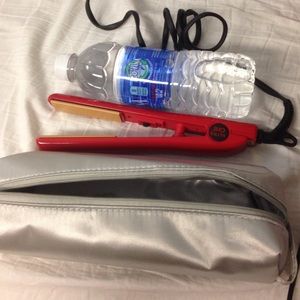 Ultra Chi travel size hair straightener