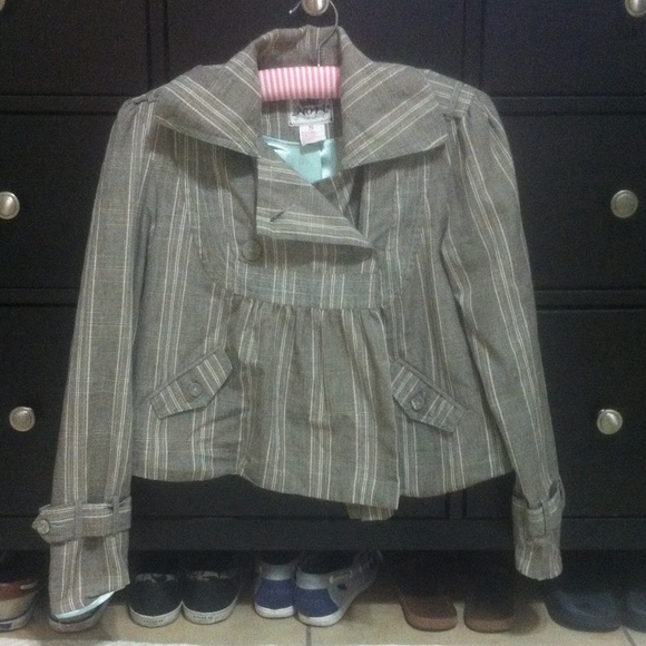 Novi jacket - Picture 2 of 4