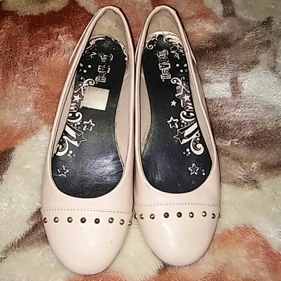 Cream Flats