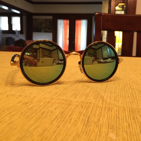 Round Sunglasses