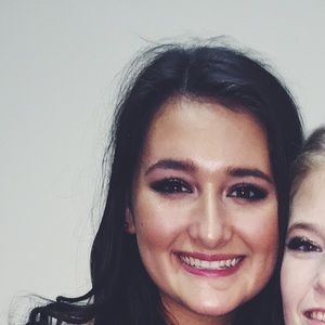 Meet your Posher, Nadia