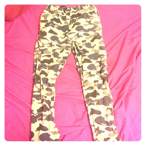 Camo H&M pants