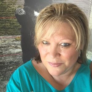 Meet your Posher, Sandy