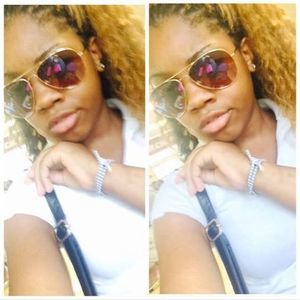 Meet your Posher, Kira