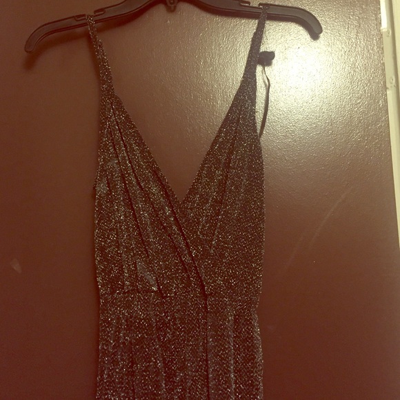 Stylish jumper. Perfect for a first date 💜