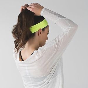 Lululemon Fly Away Tamer Headband