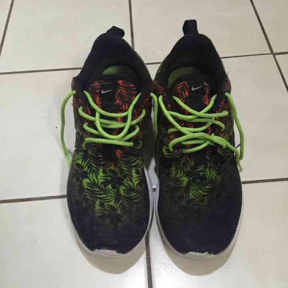 Floral Roshe runs