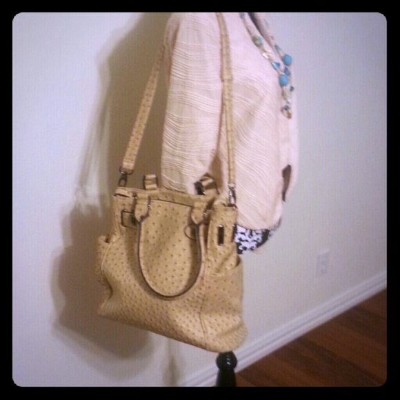 Firm price, imitation eel skin, beautiful bag.