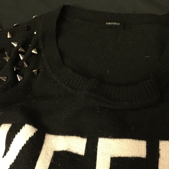 Forever 21 Sweater - Picture 4 of 4