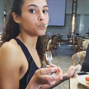 Meet your Posher, Alexis