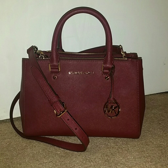 michael kors handbags price