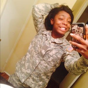 Meet your Posher, Jade