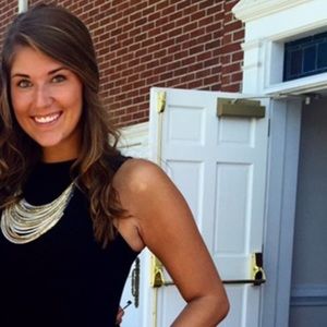 Meet your Posher, Alexis