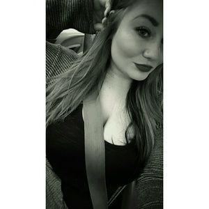 Meet your Posher, Lena