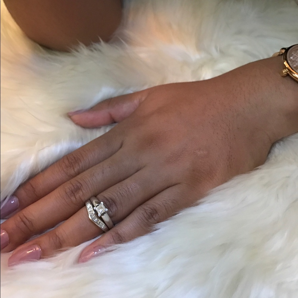 Princess cut diamond ring