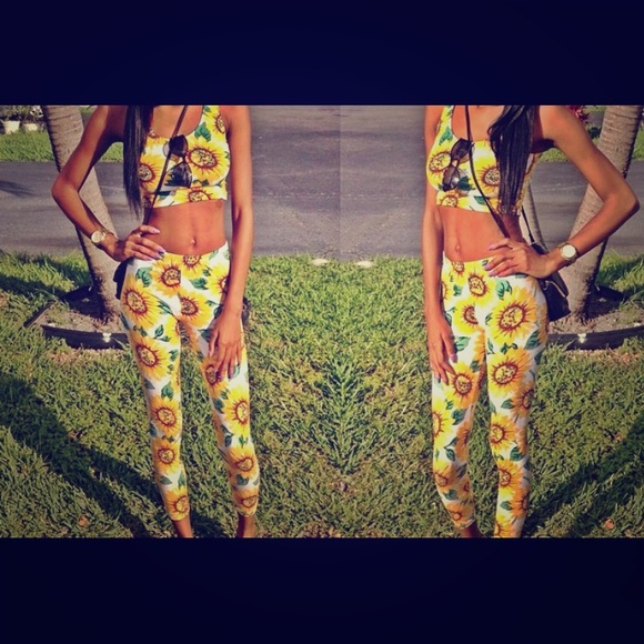 American Apparel 2 piece 🌻crop top & bottom