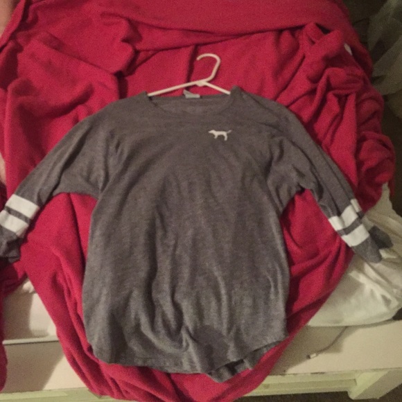 Vs pink shirt