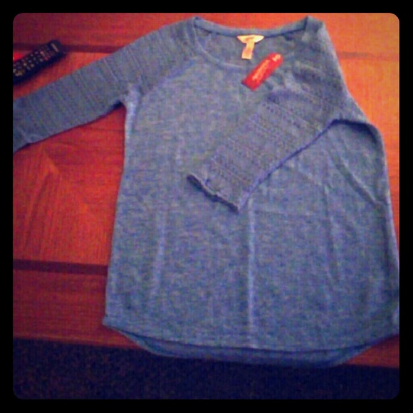 3/4 sleeved shirt