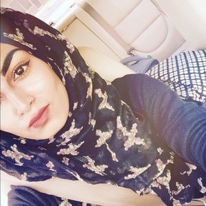 Meet your Posher, Aisha