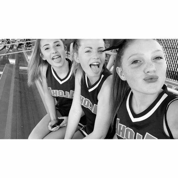 Meet your Posher, Alexis - Picture 1 of 1