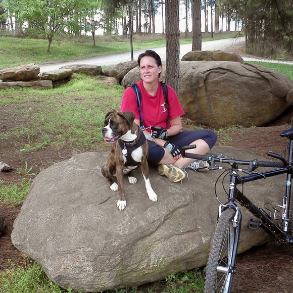 Meet your Posher, Lisa - Picture 2 of 8