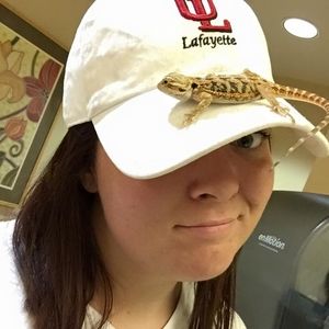 Meet your Posher, Danielle