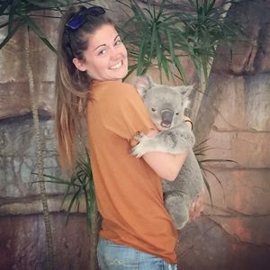 Meet your Posher, Laura