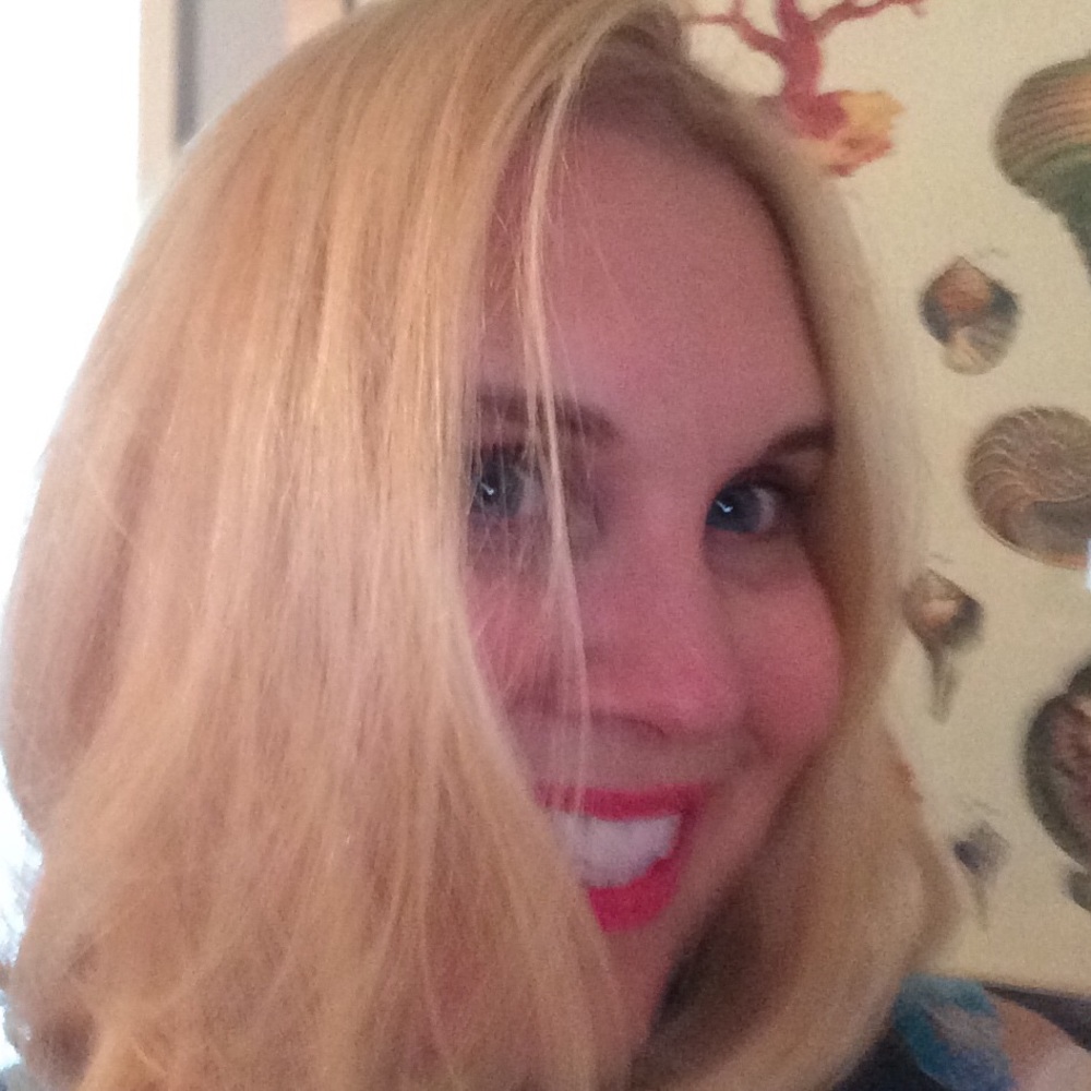 💝 Meet your "Poshmark Ambassador" Christine 💝 - Picture 3 of 7
