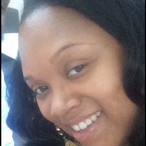 Meet your Posher, Adriene