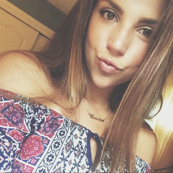 Meet your Posher, Veronica