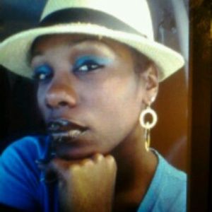 Meet your Posher, Evyonne