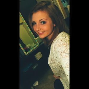 Meet your Posher, Allyssa