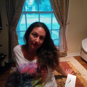 Meet your Posher, Danialle