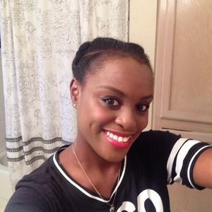 Meet your Posher, Anita