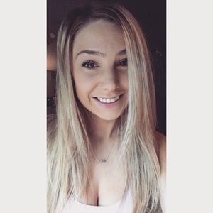 Meet your Posher, Caitie