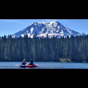 Meet your Posher, Ella