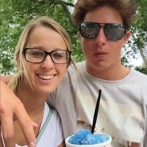 Meet your Posher, Caitlynn