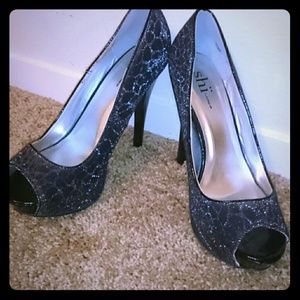 Shi Heels