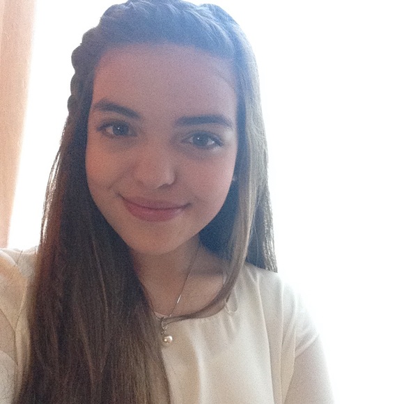 Meet your Posher, Maria