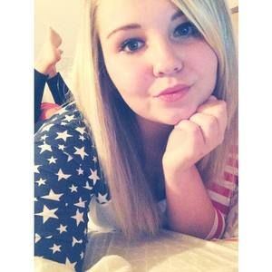 Meet your Posher, Courtney